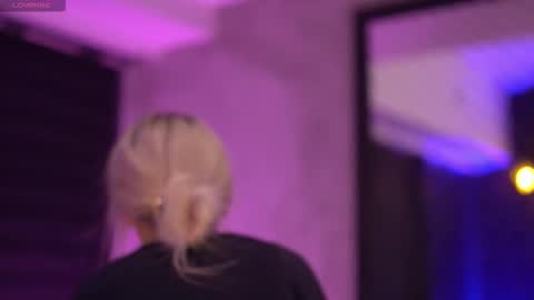 IvyRowa online show from 10-29-25, 05:47