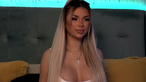  Ivy  online show from 03-06-25, 05:35