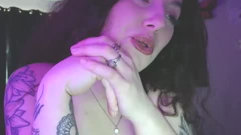 Amiee online show from 02-28-26, 05:47