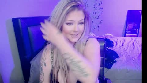 Ashley3 online show from 01-17-26, 08:52