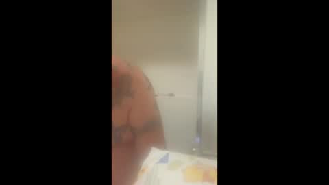 Snapshot of iwanttojackonyou chatting on 12-17-25, 01:06 iwanttojackonyou online show from 12-17-25, 01:06