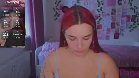 Snapshot of iwi_wi_wi chatting on 09-14-25, 02:05 Daisy online show from 09-14-25, 02:05