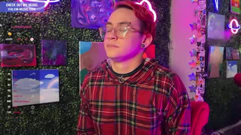 Snapshot of iwillbeyourmuse chatting on 12-08-24, 11:40 Muse hethey online show from 12-08-24, 11:40