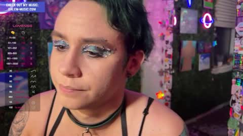 Snapshot of iwillbeyourmuse chatting on 01-19-25, 12:38 Muse hethey online show from 01-19-25, 12:38