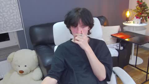 Maxim online show from 12-19-24, 03:40