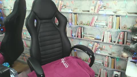 Maxim online show from 12-27-24, 05:52