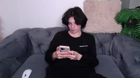 Maxim online show from 02-14-25, 07:33