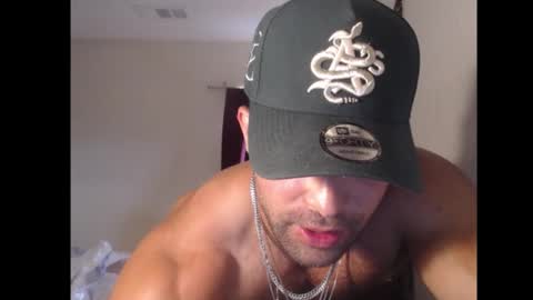 izak144 online show from 10-13-25, 09:48