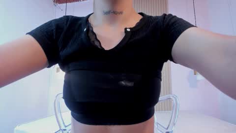 izelevans online show from 02-15-26, 12:03