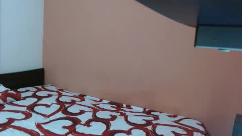 Izzyy online show from 12-02-25, 10:27