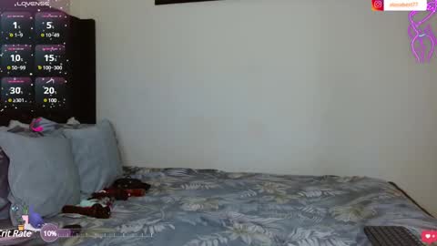 Snapshot of izzabelvalentine chatting on 02-12-25, 07:45 Izzabel Valentine online show from 02-12-25, 07:45