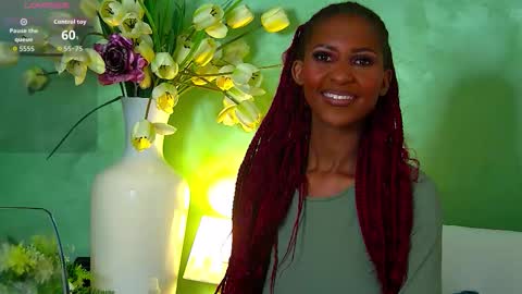 Snapshot of izzie_sugar chatting on 10-09-25, 07:12 Sugar Babe online show from 10-09-25, 07:12