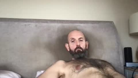 izzysboytoy1 online show from 11-11-25, 09:42