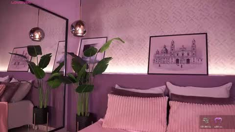 Snapshot of izzywild1 chatting on 12-15-25, 11:36 izzywild1 online show from 12-15-25, 11:36