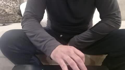 Snapshot of j335129 chatting on 12-15-25, 01:59 James online show from 12-15-25, 01:59