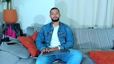 Calix  Independient model Insta and twt Calixsnake online show from 12-08-24, 05:29