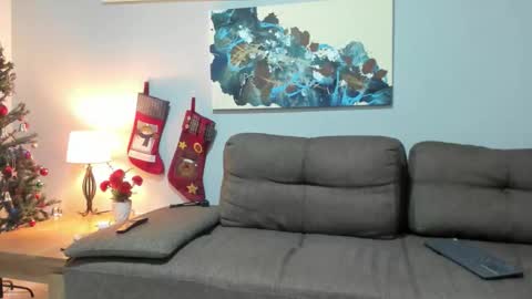 Calix  Independient model Insta and twt Calixsnake online show from 11-24-25, 11:37