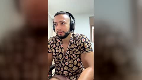 Calix  Independient model Insta and twt Calixsnake online show from 12-18-25, 06:25