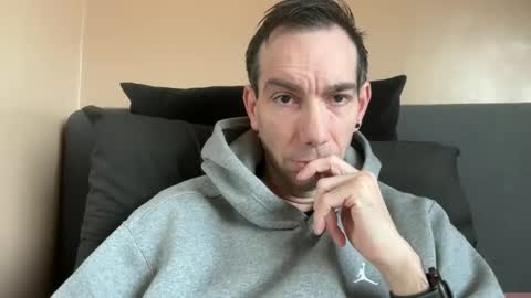 Snapshot of j_dc chatting on 03-05-25, 12:33 j_dc online show from 03-05-25, 12:33