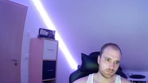 here4y online show from 01-05-25, 07:07