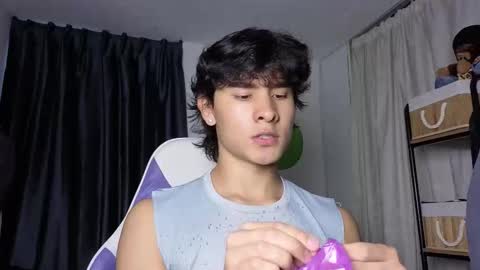 Snapshot of j_u_p_i_t_e_r chatting on 01-15-26, 10:24 Noah online show from 01-15-26, 10:24