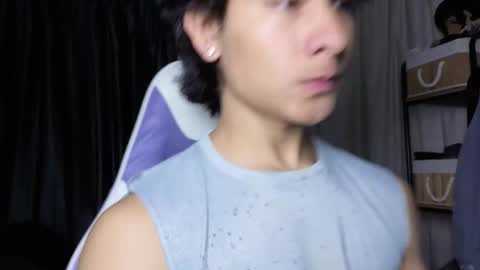 Snapshot of j_u_p_i_t_e_r chatting on 01-16-26, 12:31 Noah online show from 01-16-26, 12:31