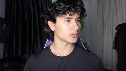 Snapshot of j_u_p_i_t_e_r chatting on 02-02-26, 11:47 Noah online show from 02-02-26, 11:47