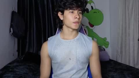 Snapshot of j_u_p_i_t_e_r chatting on 02-07-26, 08:23 Noah online show from 02-07-26, 08:23