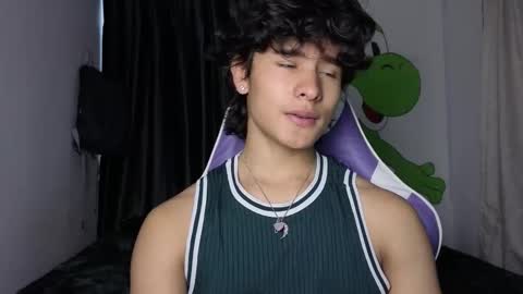 Snapshot of j_u_p_i_t_e_r chatting on 02-16-26, 10:28 Noah online show from 02-16-26, 10:28