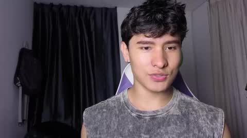 Snapshot of j_u_p_i_t_e_r chatting on 03-03-26, 11:32 Noah online show from 03-03-26, 11:32