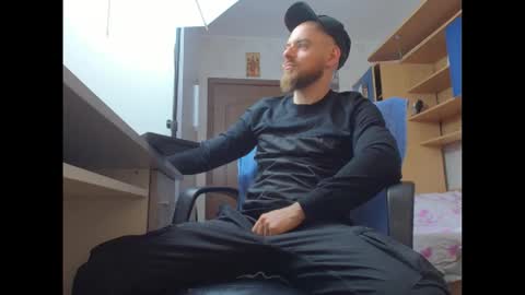 Jace online show from 09-26-25, 05:11