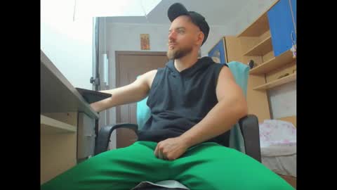 Jace online show from 10-22-25, 04:35
