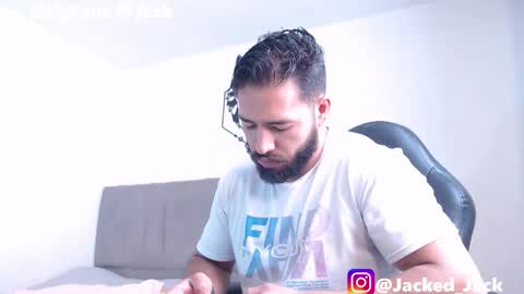 Snapshot of jack_master_muscle chatting on 02-19-26, 05:42 jack and leah online show from 02-19-26, 05:42