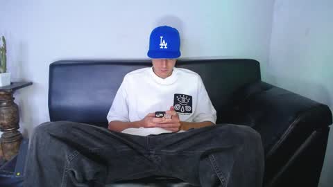 INDEPENDENT MODEL online show from 01-08-25, 03:17