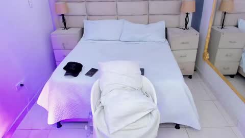 Snapshot of jackblanco_ chatting on 01-11-25, 04:48 Jack White online show from 01-11-25, 04:48