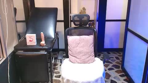 Snapshot of jackblanco_ chatting on 03-11-25, 04:21 Jack White online show from 03-11-25, 04:21