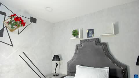 Snapshot of jackblanco_ chatting on 09-09-25, 04:34 Jack White online show from 09-09-25, 04:34