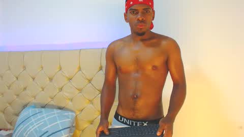 Snapshot of jackboy_22 chatting on 11-28-25, 10:29 Jack online show from 11-28-25, 10:29