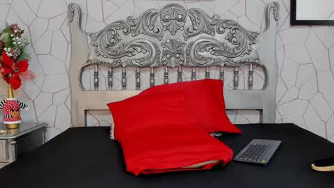 Snapshot of jackmacson chatting on 12-04-24, 01:36 jackmacson online show from 12-04-24, 01:36