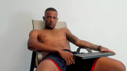 Snapshot of jackmacson chatting on 10-09-25, 01:42 jackmacson online show from 10-09-25, 01:42