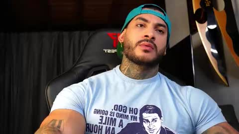 Snapshot of jackson__cottonwood chatting on 11-01-25, 04:36 JC online show from 11-01-25, 04:36