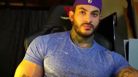 Snapshot of jackson__cottonwood chatting on 12-01-25, 05:18 JC online show from 12-01-25, 05:18