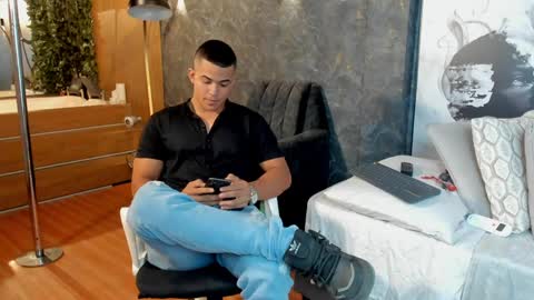 Jackson Bell online show from 01-27-25, 04:22