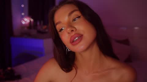 Snapshot of jacky_smith chatting on 02-01-25, 11:21 jacky_smith online show from 02-01-25, 11:21