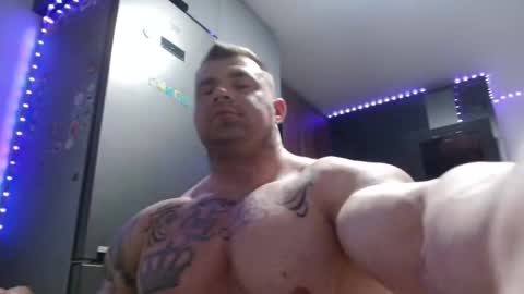 Snapshot of jackyhuge chatting on 01-11-26, 11:32 Jacky online show from 01-11-26, 11:32