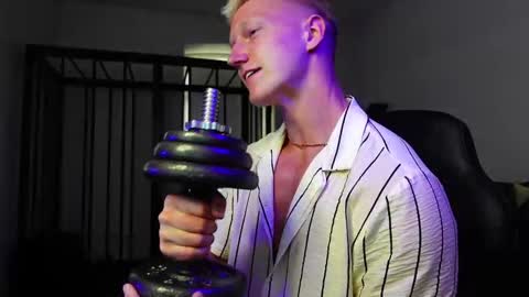 Snapshot of jacob_devon chatting on 09-20-25, 01:56 JACOB DEVON online show from 09-20-25, 01:56