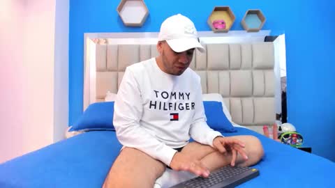 jacob_garcia_ online show from 10-15-25, 07:14