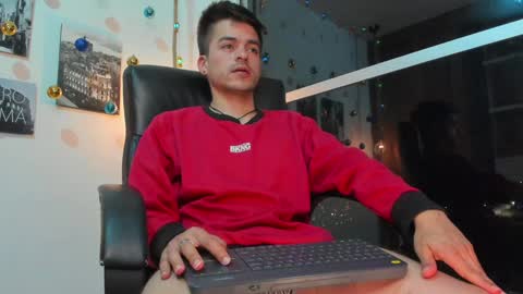 JACOB STONES online show from 12-19-24, 06:12