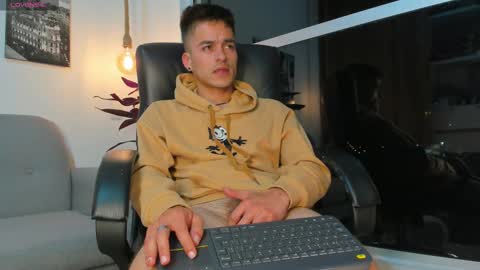 JACOB STONES online show from 02-11-25, 08:05