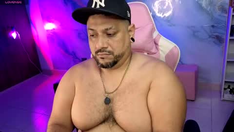 daddy sir master bear online show from 05-03-26, 02:39